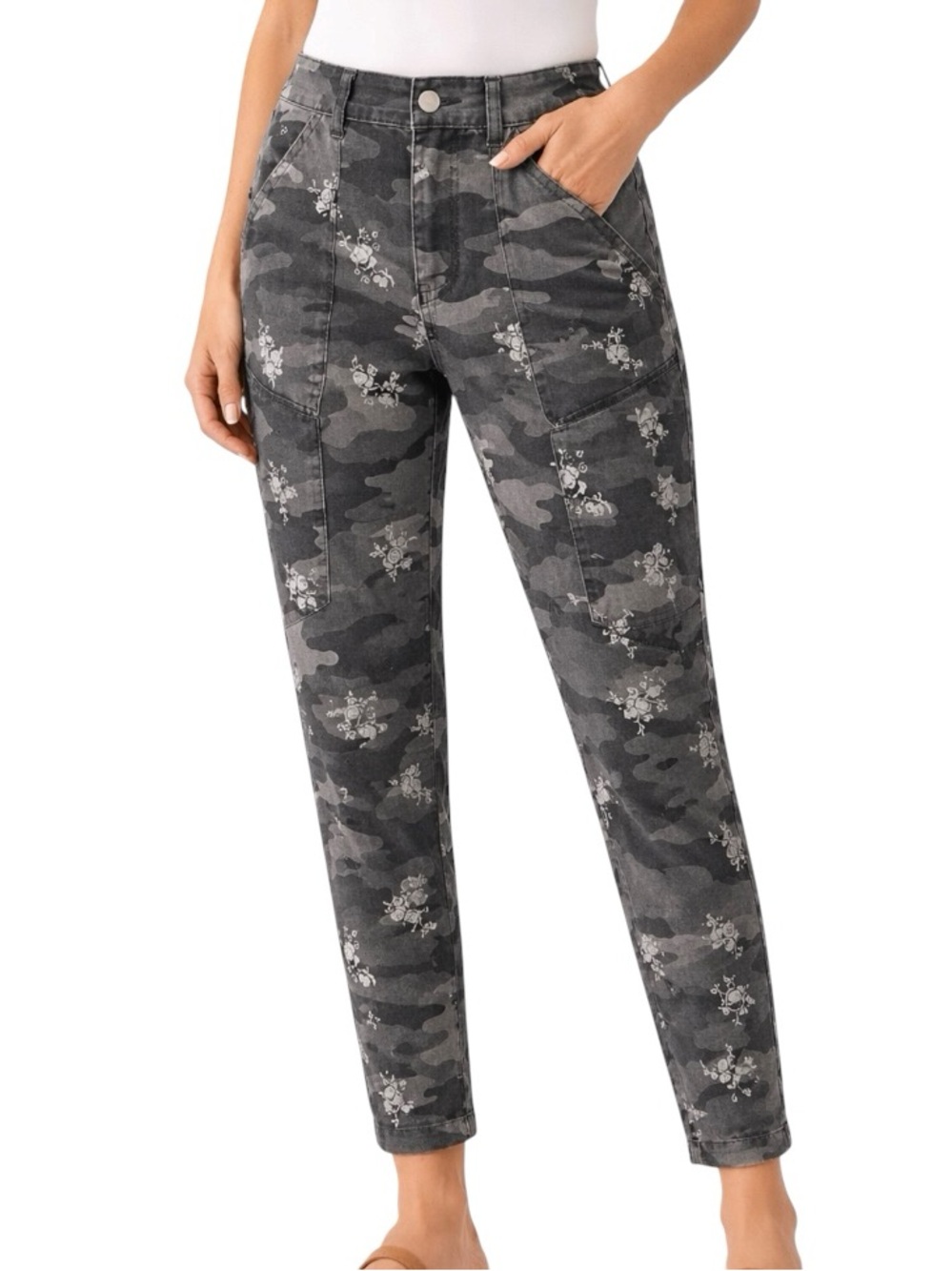 Democracy Floral Camo Flexellent Cargo Pants Girlfriend Fit 8